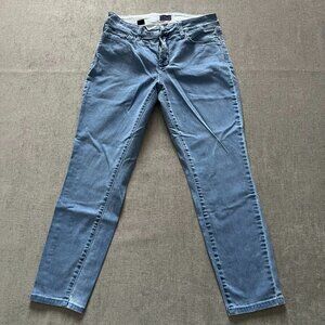 NYDJ Ankle Jeans Women 8 Light Blue Denim Lift Tuck 25" Inseam Casual Cotton Mix
